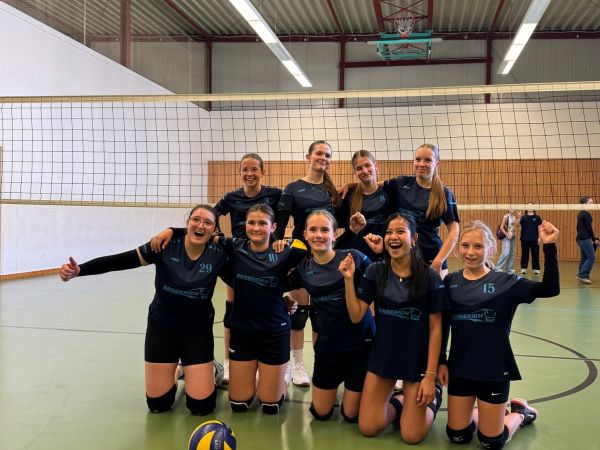 1. Spieltag Höpfinger Volleyball-Mädels U-18 der Saison 2026/2027